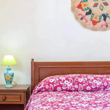 בית נופש Spacious In Costa Rossa