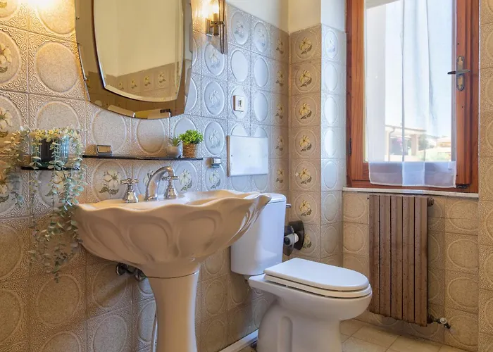 Spacious In Costa Rossa