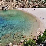 בית נופש Spacious In Costa Rossa Trinità dʼAgultu