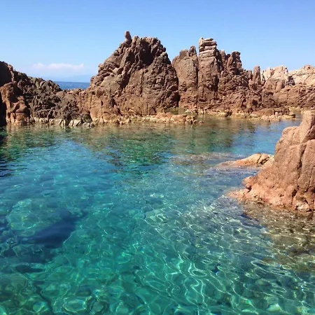 Spacious In Costa Rossa Vakantiehuis Trinità dʼAgultu