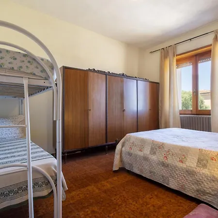 Spacious In Costa Rossa Vakantiehuis Trinità dʼAgultu