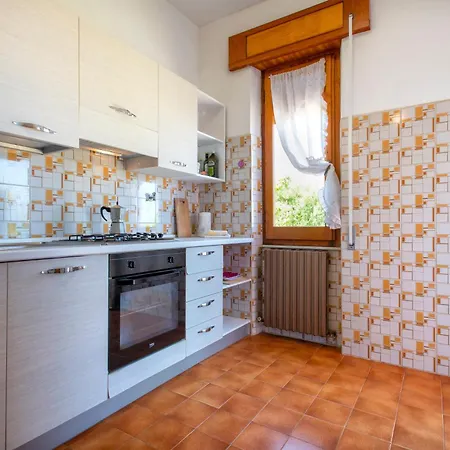 בית נופש Spacious In Costa Rossa