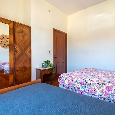 Spacious In Costa Rossa *
