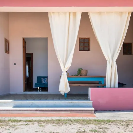 度假居 Spacious In Costa Rossa Trinità dʼAgultu