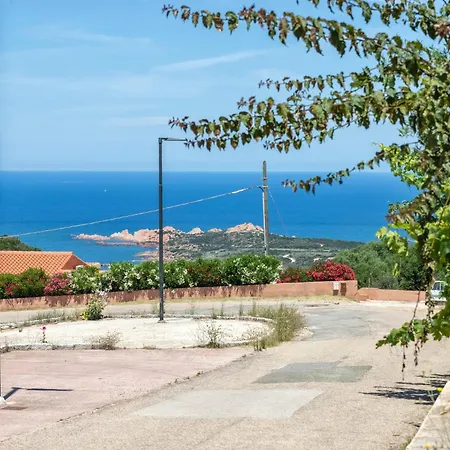 Spacious In Costa Rossa